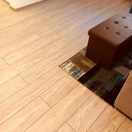 דירות פיאטרה ניאמט Mountain Loft מראה חיצוני תמונה