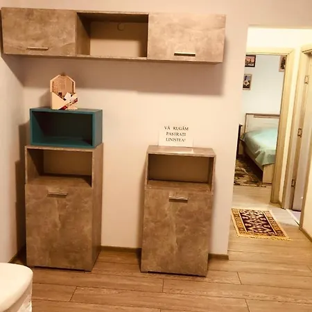 דירות פיאטרה ניאמט Mountain Loft מראה חיצוני תמונה
