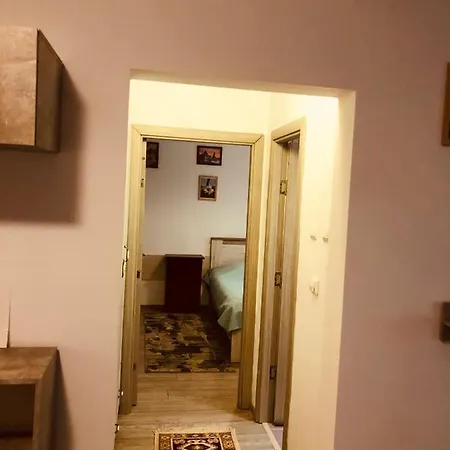 דירות פיאטרה ניאמט Mountain Loft מראה חיצוני תמונה