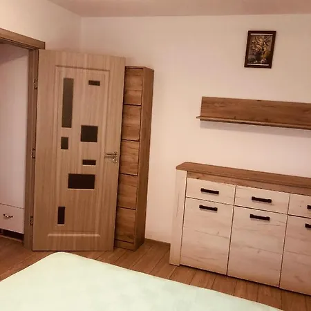 דירות פיאטרה ניאמט Mountain Loft מראה חיצוני תמונה